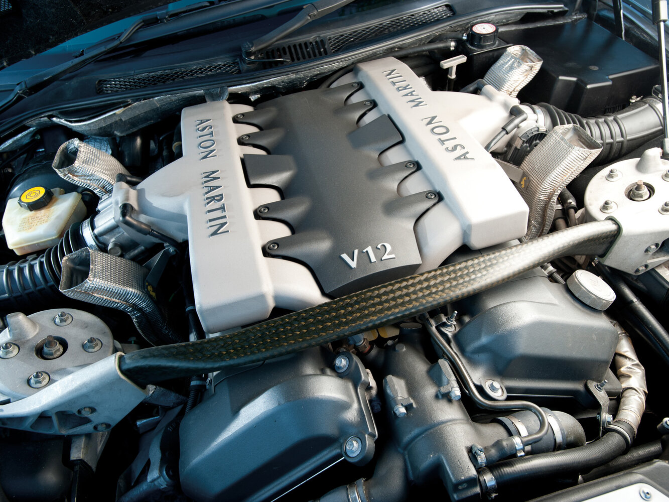 Aston Martin Vanquish I, 2005, фото 7