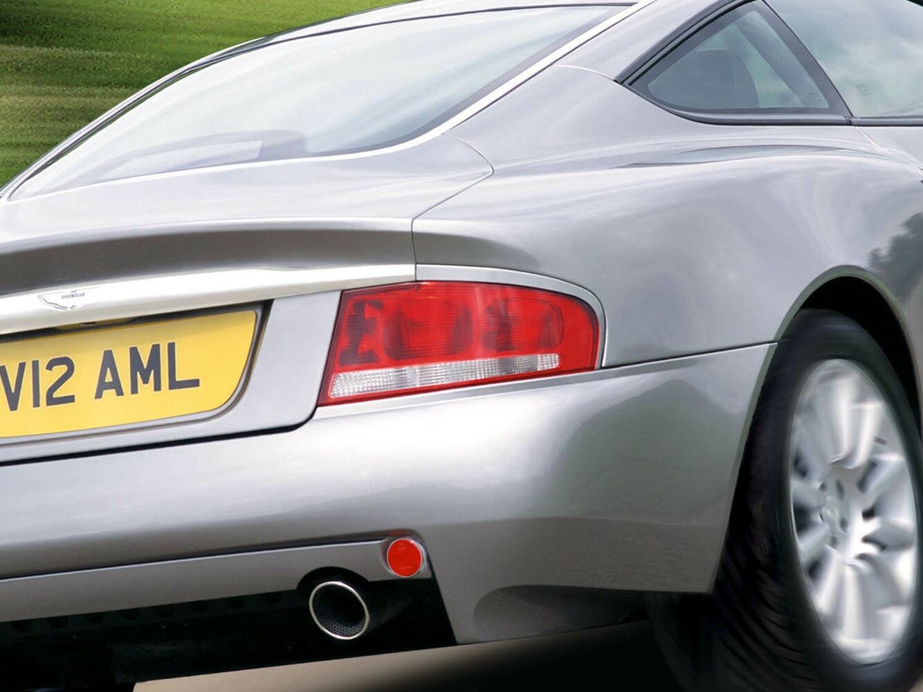 Aston Martin Vanquish I, 2005, фото 2