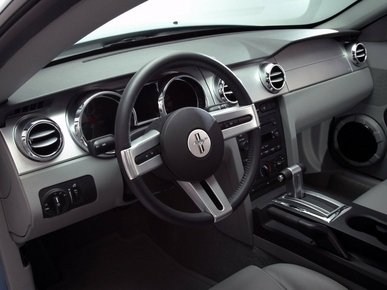 Ford Mustang V, 2009, фото 4