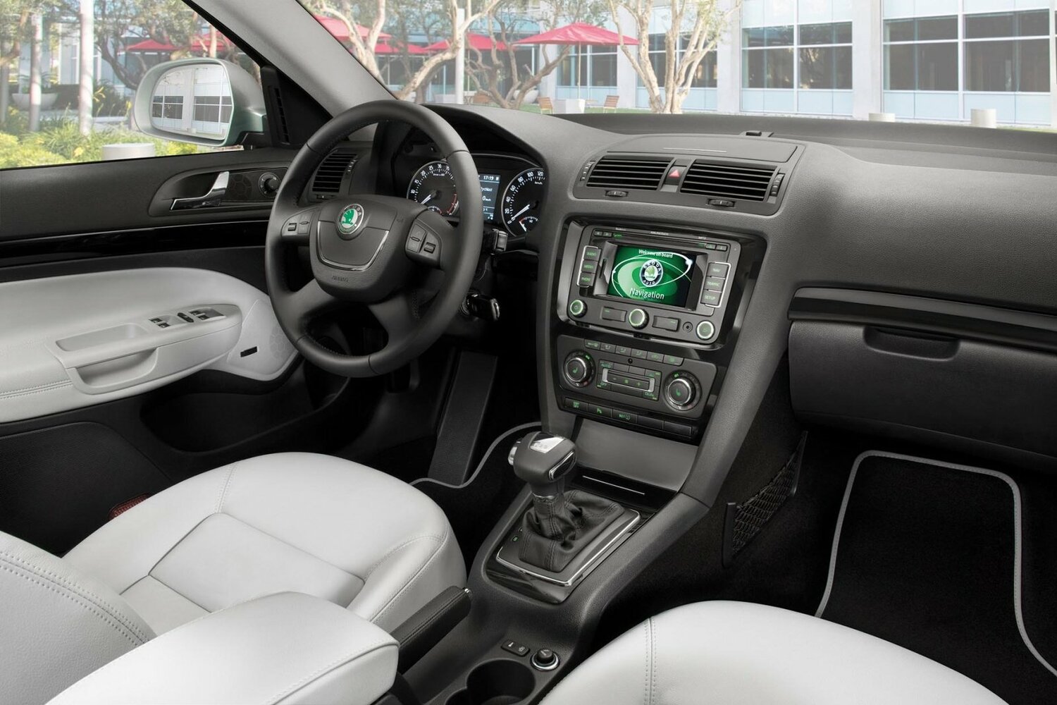 Skoda Octavia II (A5) Рестайлинг, 2011, фото 7