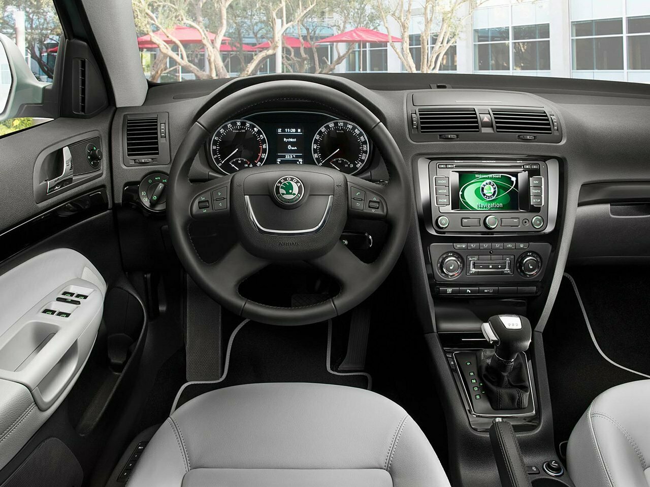 Skoda Octavia II (A5) Рестайлинг, 2011, фото 8