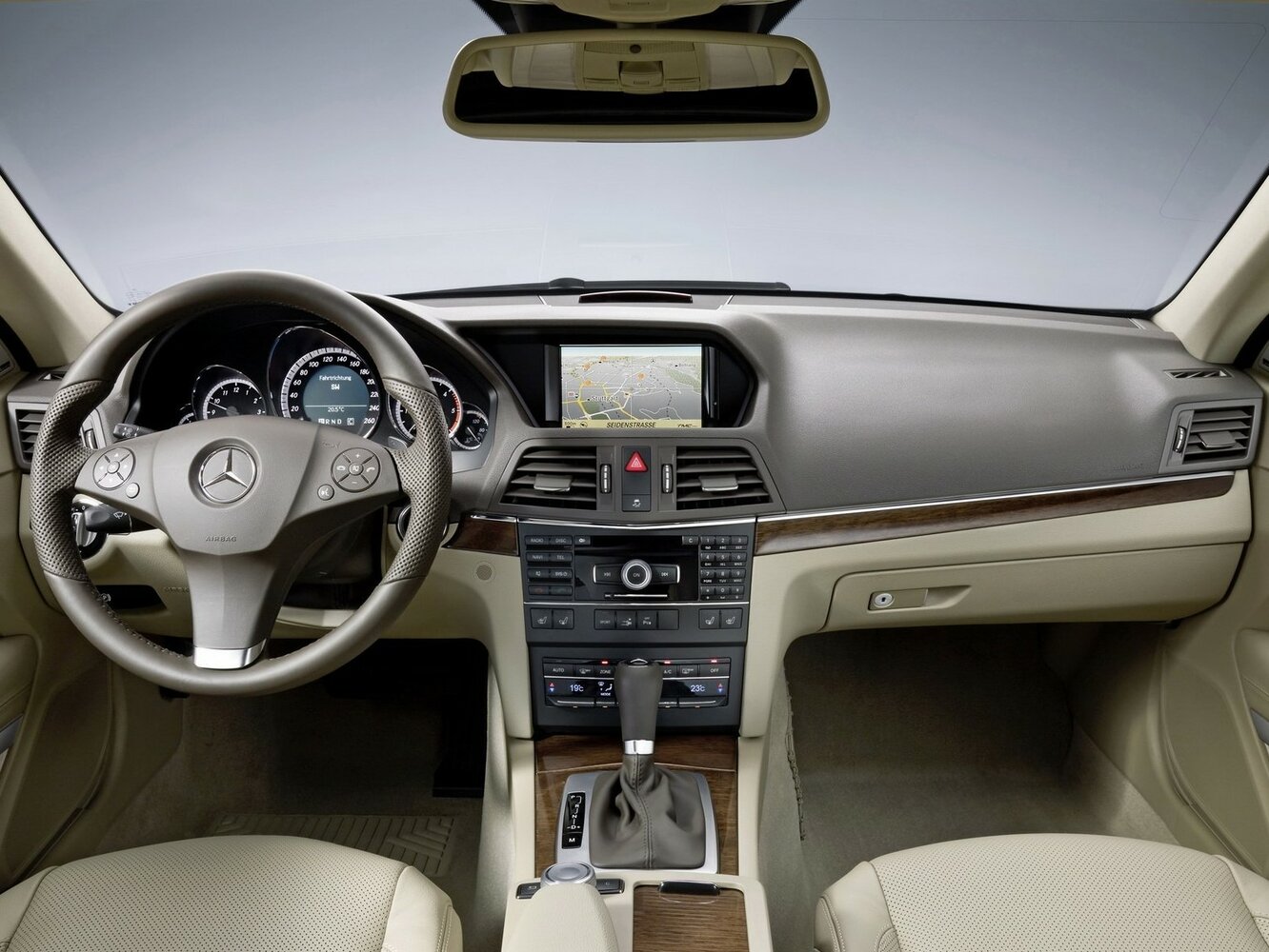 Mercedes-Benz E-Класс IV (W212, S212, C207), 2012, фото 3