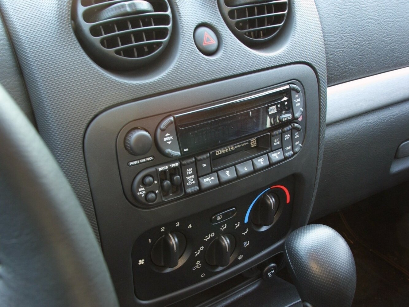 Jeep Cherokee III (KJ), 2004, фото 12