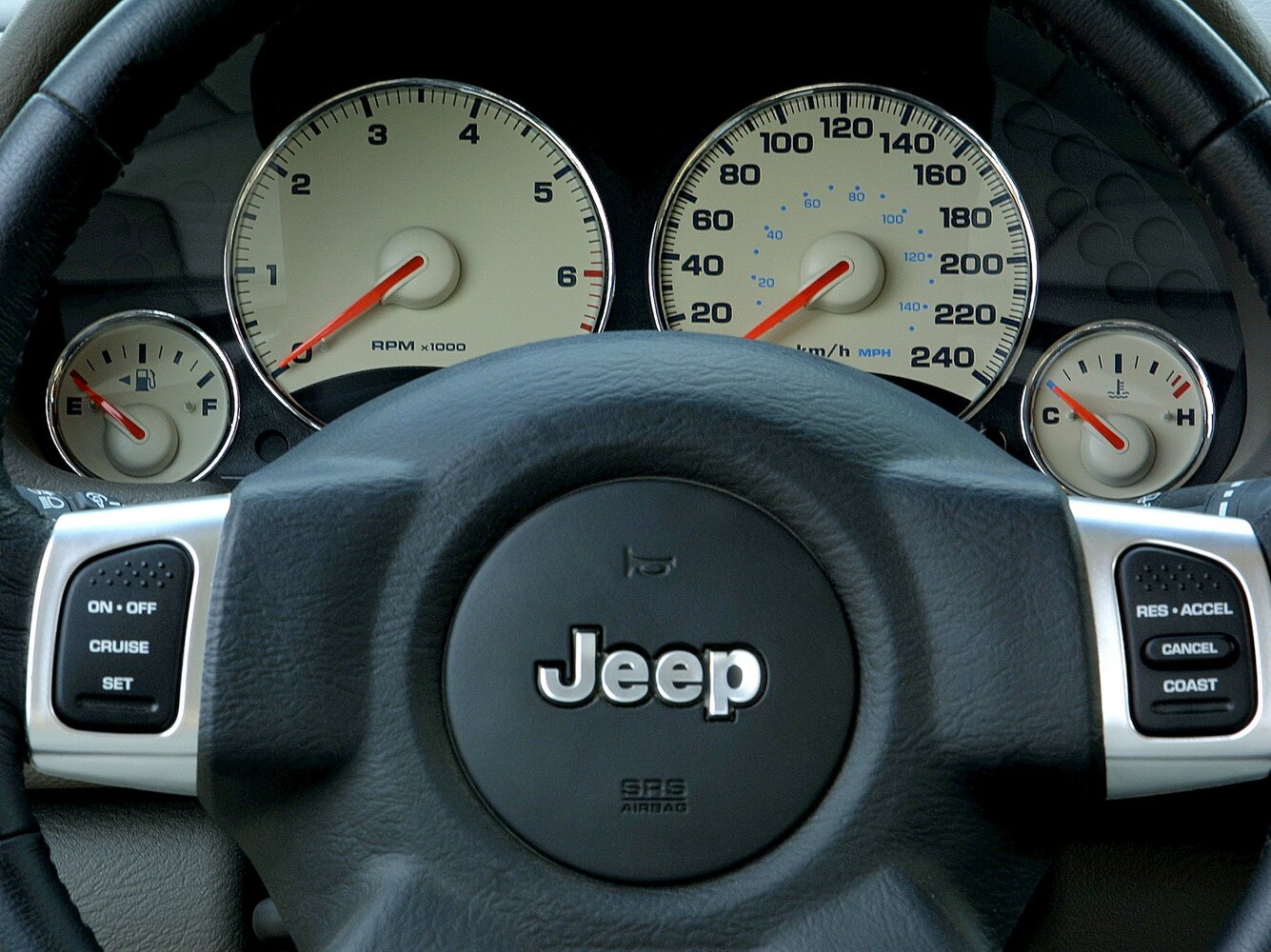 Jeep Cherokee III (KJ), 2004, фото 11