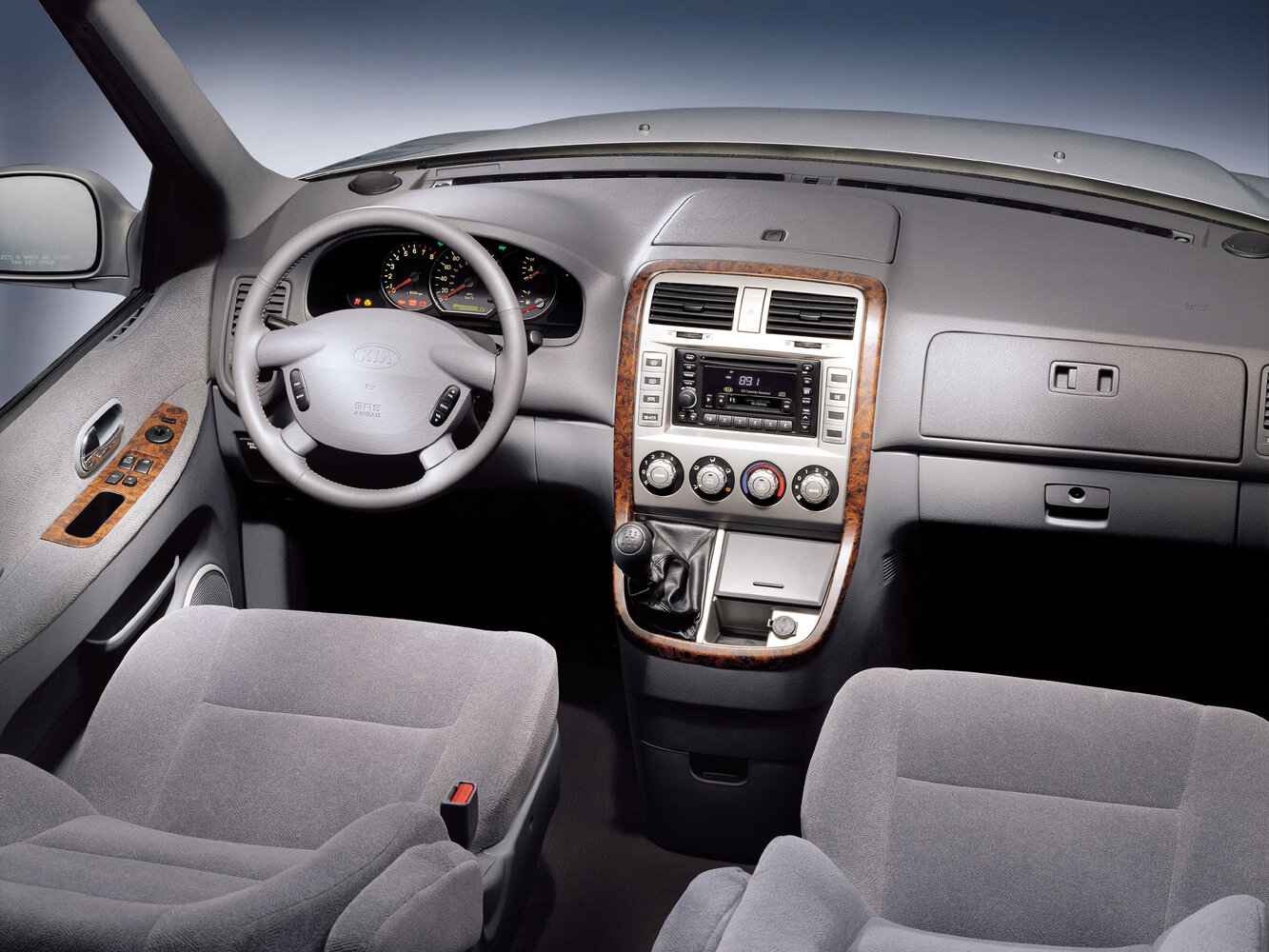 Kia Carnival I Рестайлинг, 2004, фото 3
