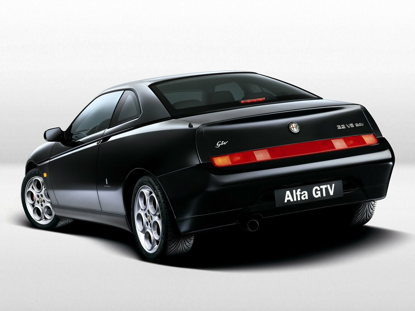 Alfa Romeo GTV, 2005, фото 3