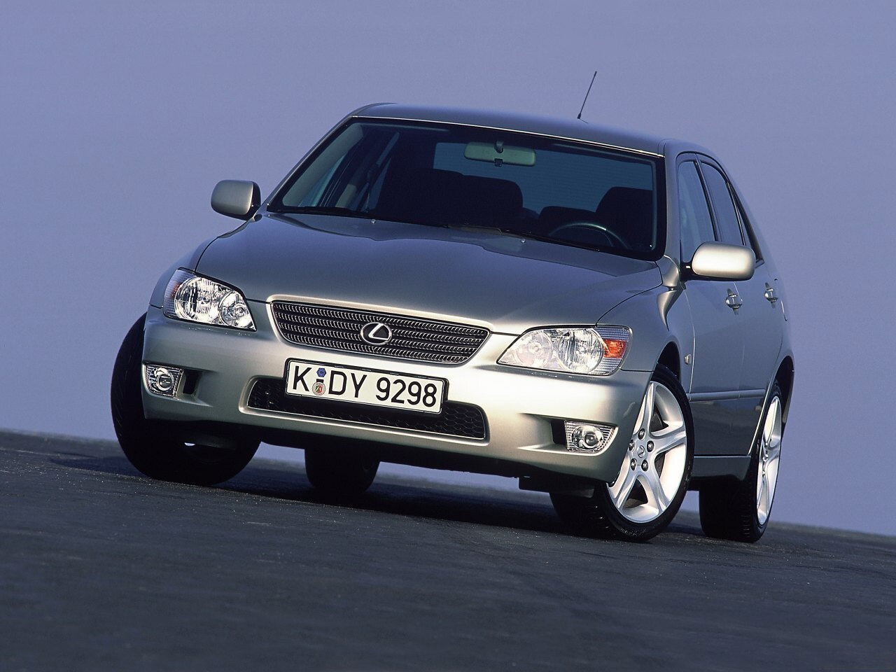 Lexus IS I, 2001, фото 2