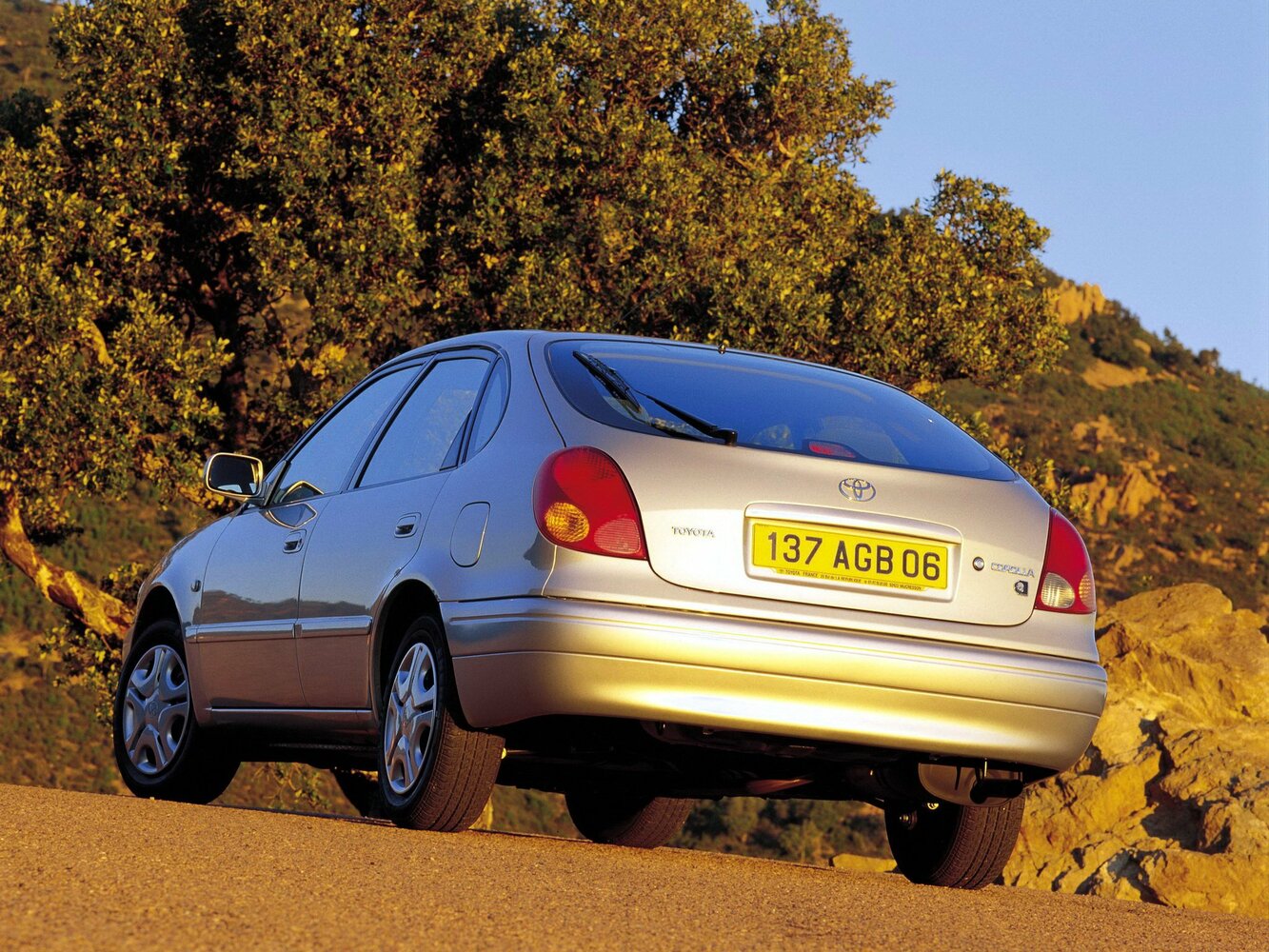 Toyota Corolla VIII (E110) Рестайлинг, 2002, фото 4