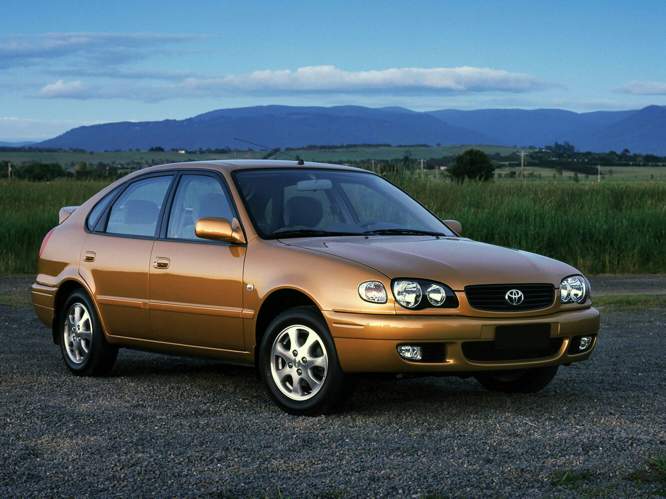 Toyota Corolla VIII (E110) Рестайлинг, 2002, фото 2