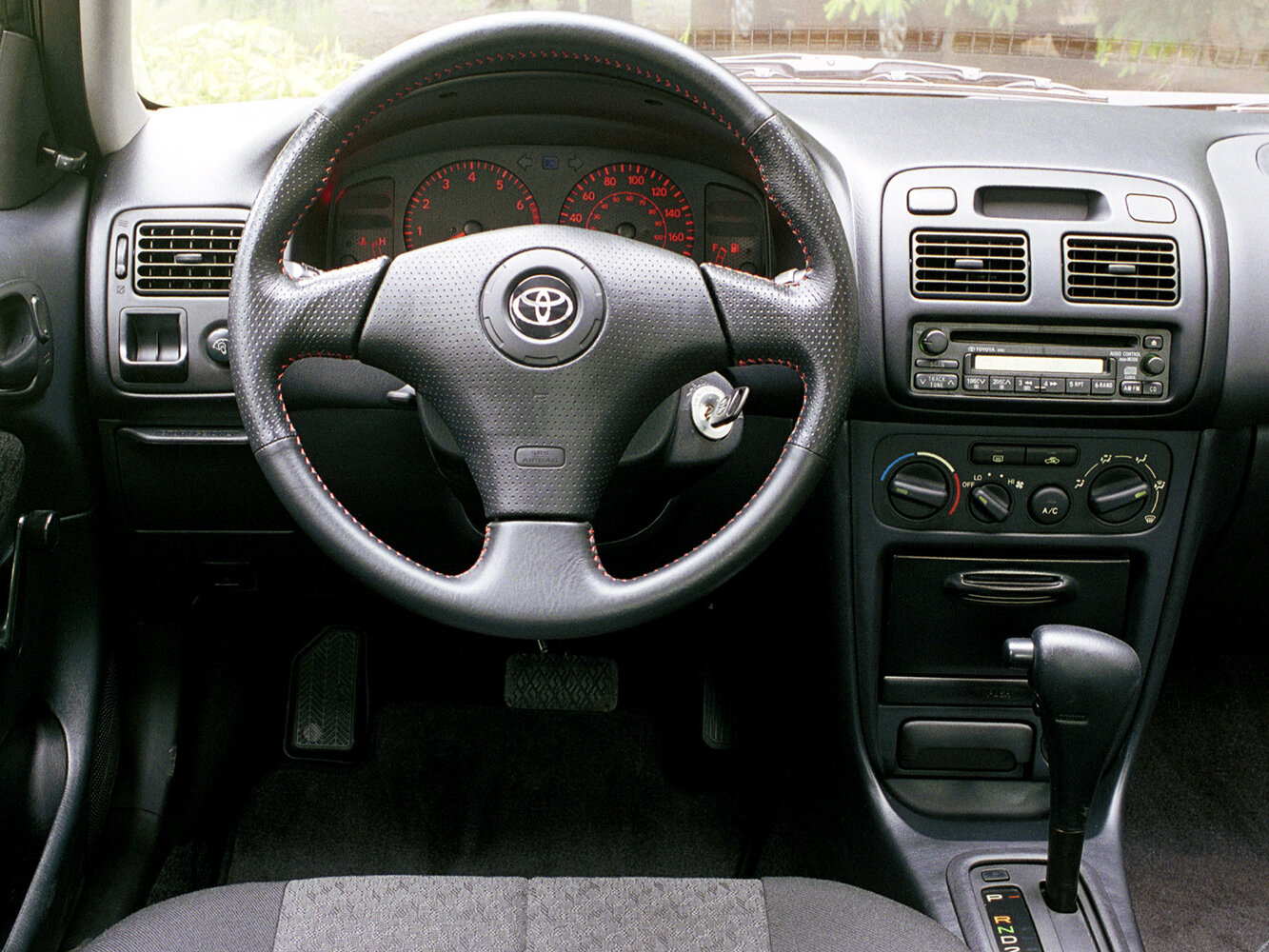 Toyota Corolla VIII (E110) Рестайлинг, 2001, фото 2