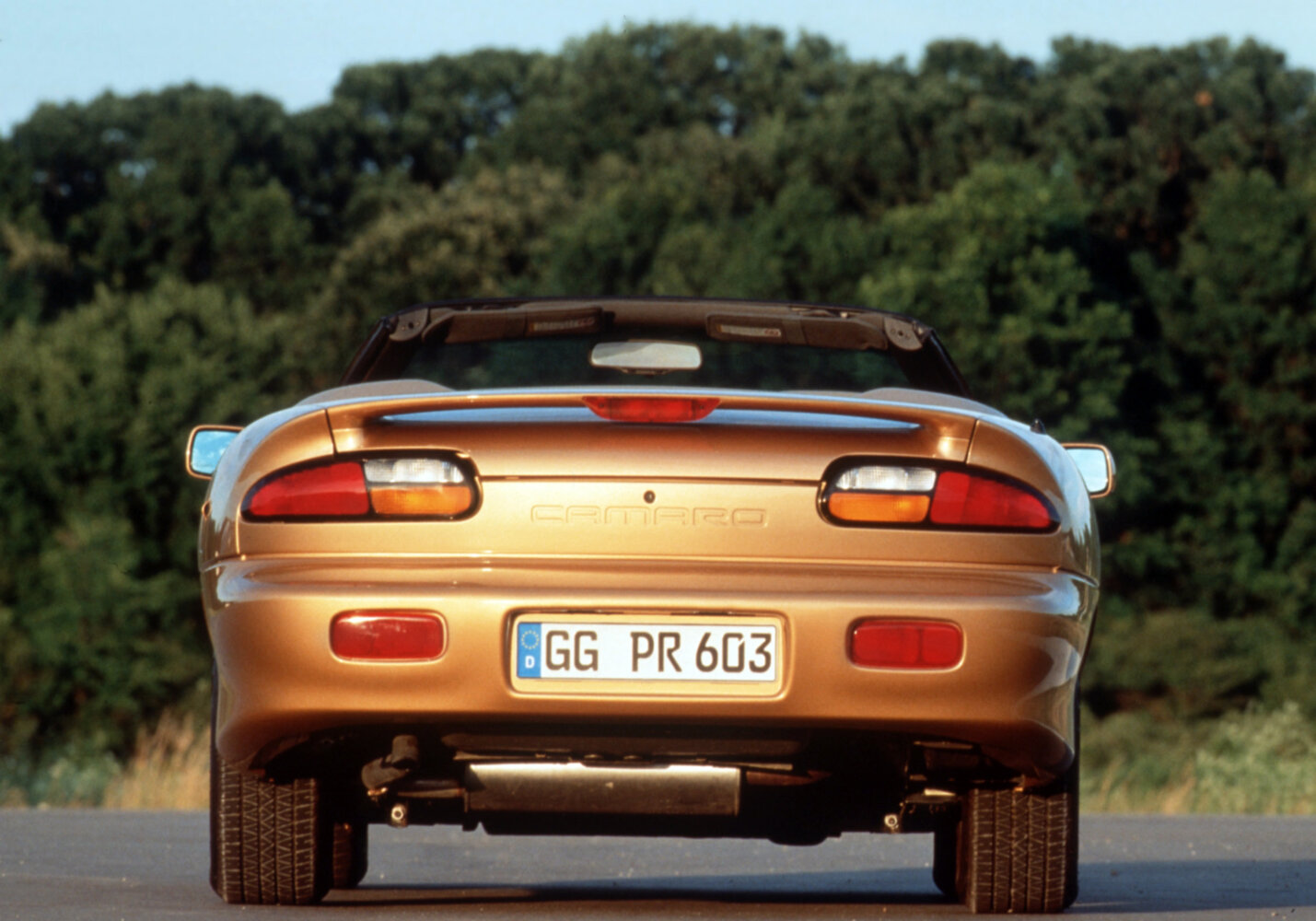 Chevrolet Camaro IV Рестайлинг, 2001, фото 3