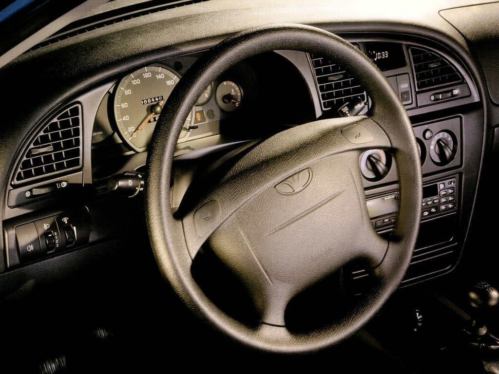 Daewoo Nubira II, 1999, фото 2