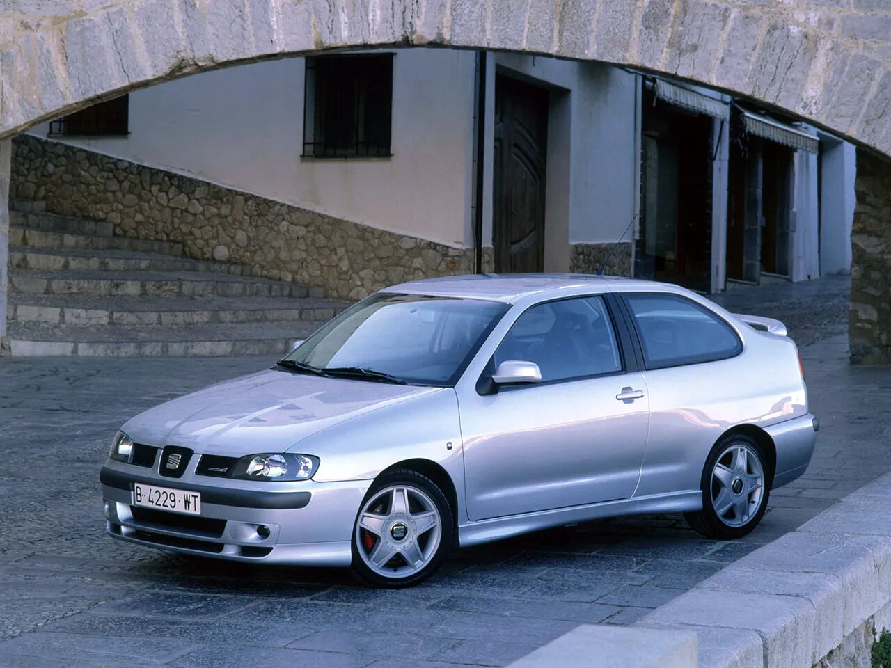 SEAT Cordoba I Рестайлинг, 2000, фото 2