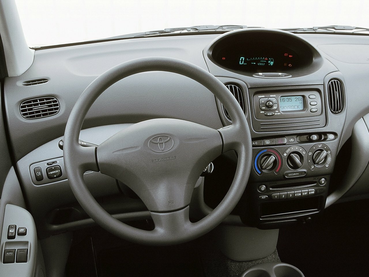 Toyota Yaris Verso, 2006, фото 6