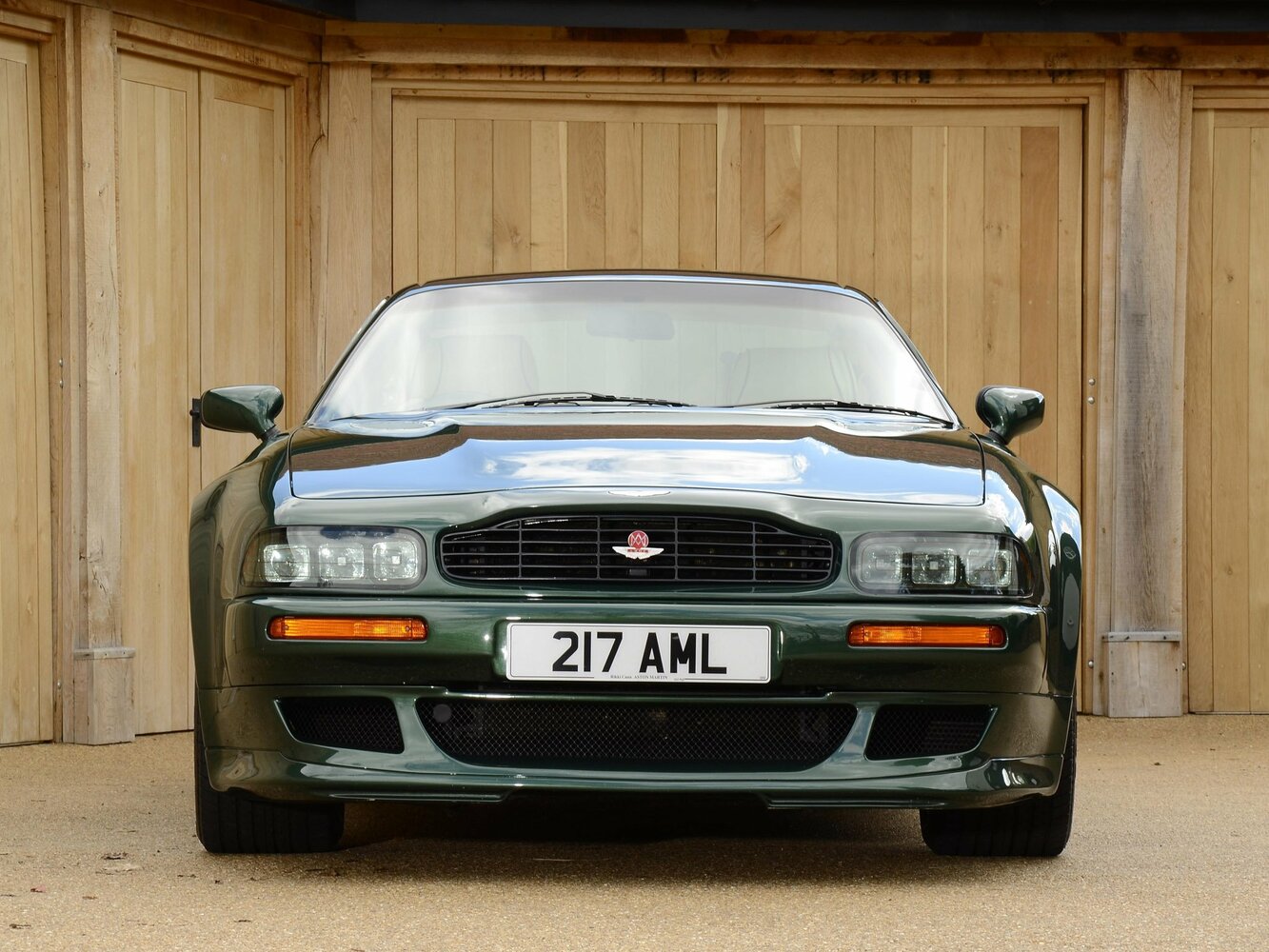 Aston Martin V8 Vantage II, 1997, фото 1