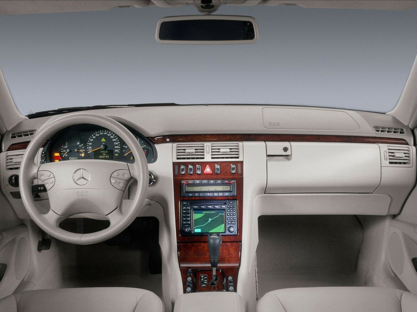 Mercedes-Benz E-Класс II (W210, S210) Рестайлинг, 2003, фото 4