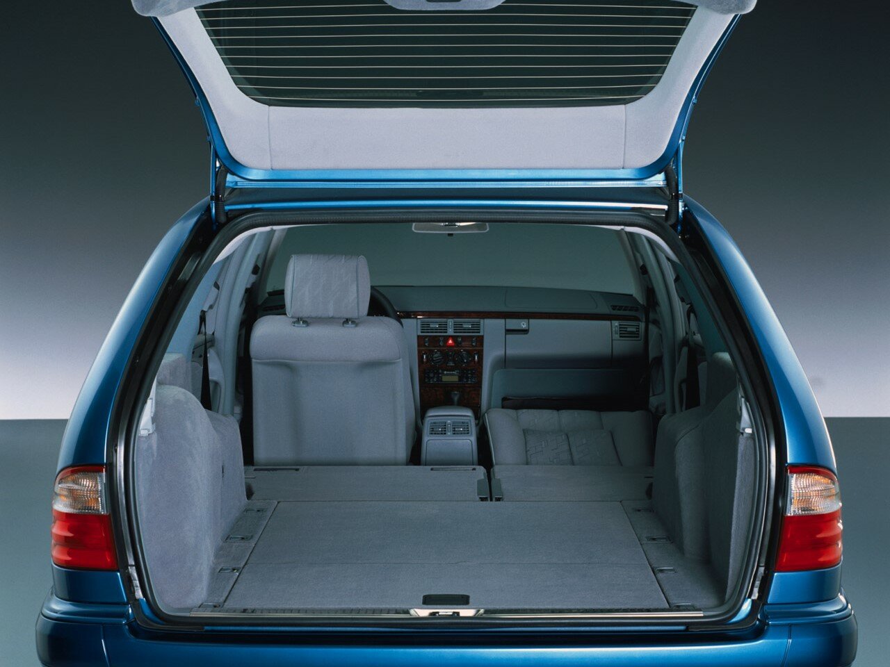Mercedes-Benz E-Класс II (W210, S210) Рестайлинг, 2000, фото 4