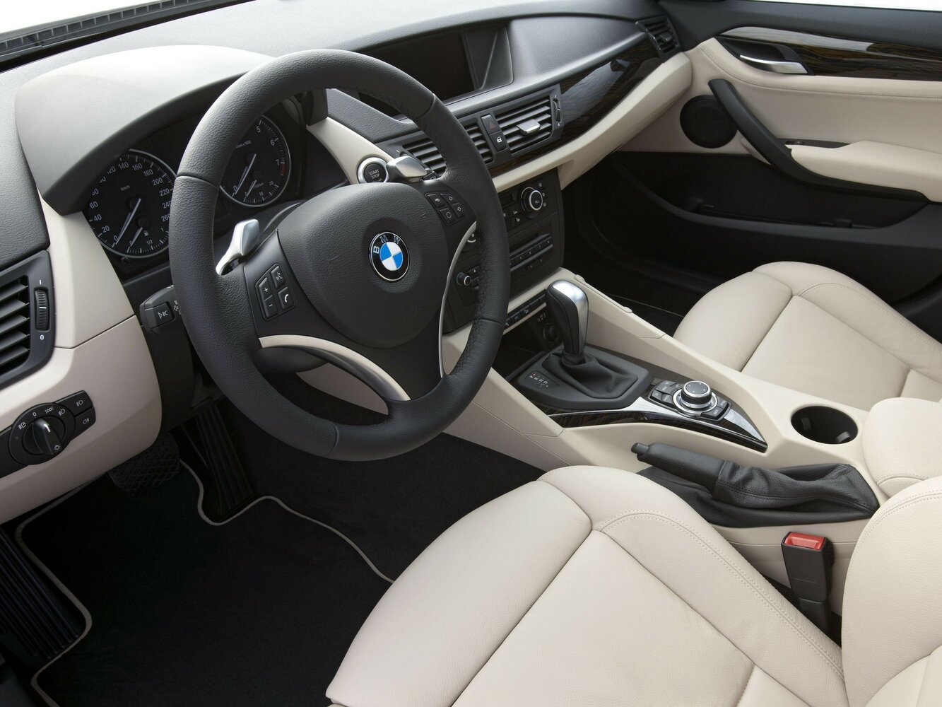 BMW X1 I (E84), 2012, фото 6