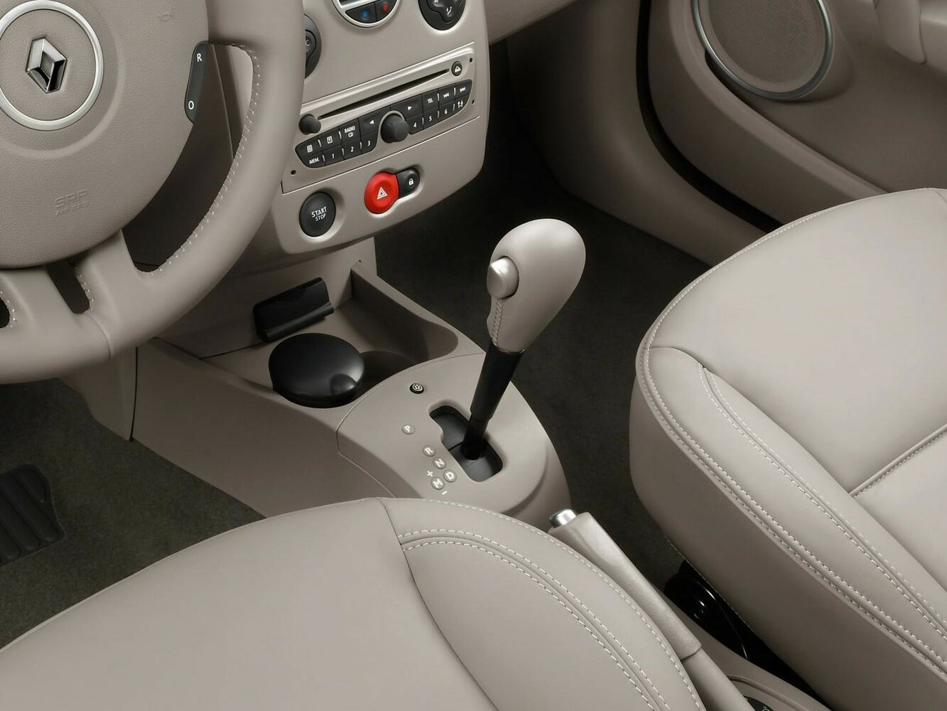 Renault Clio III Рестайлинг, 2011, фото 12