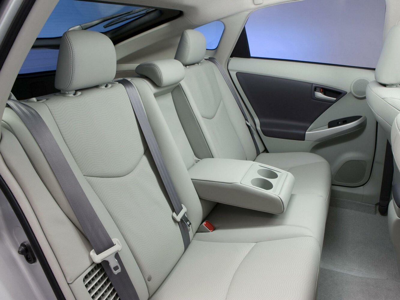 Toyota Prius III (XW30), 2010, фото 3