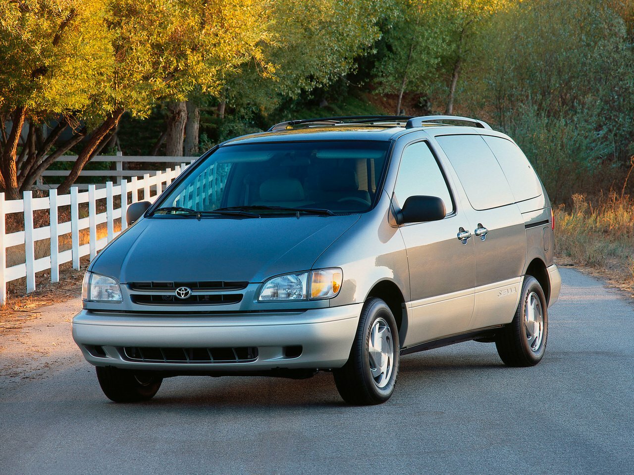 Toyota Sienna I, 2000, фото 4