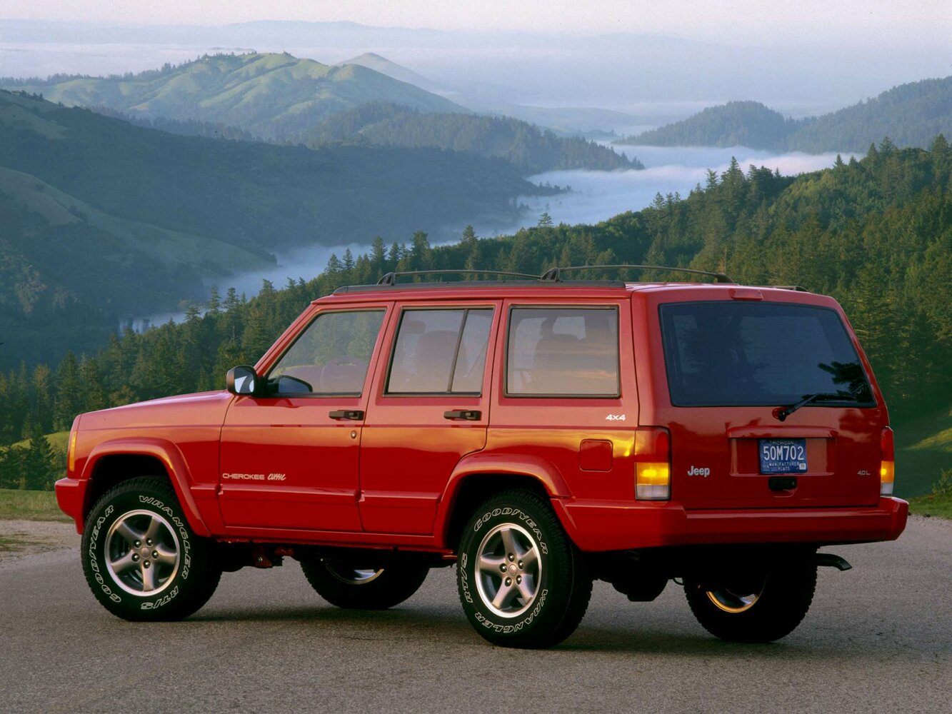Jeep Cherokee II (XJ) Рестайлинг, 2000, фото 2