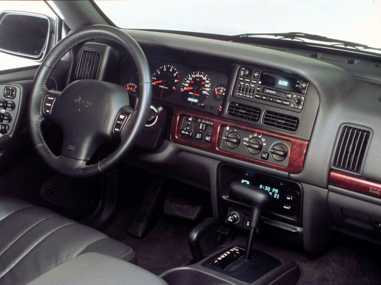 Jeep Grand Cherokee I (ZJ) Рестайлинг, 1997, фото 7
