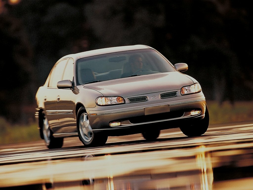 Oldsmobile Cutlass VI, 1997, фото 2