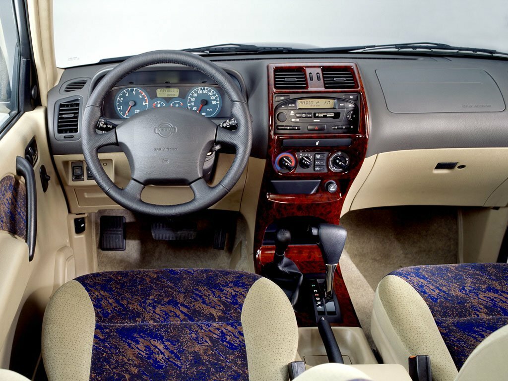 Nissan Terrano II Рестайлинг, 1998, фото 5