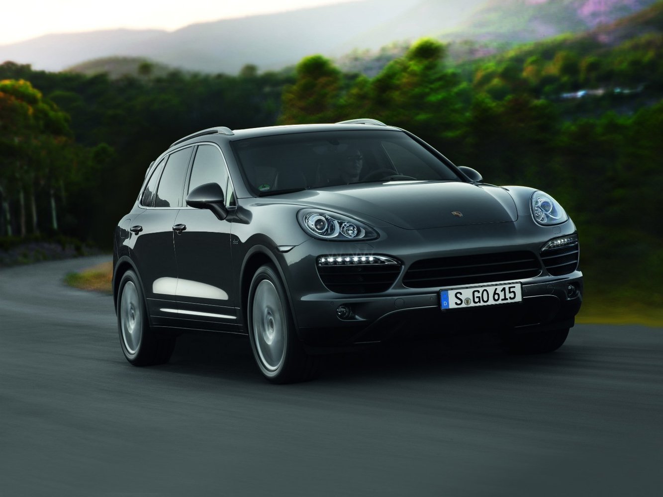 Porsche Cayenne II (958), 2010, фото 1