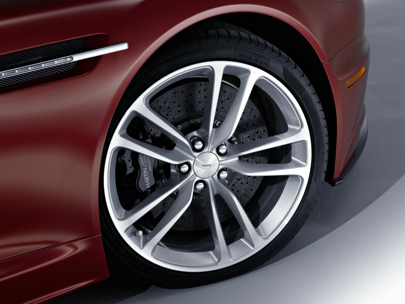 Aston Martin DBS II, 2010, фото 13