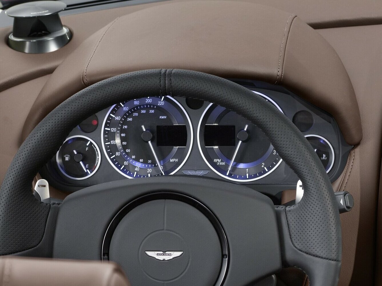 Aston Martin DBS II, 2010, фото 5