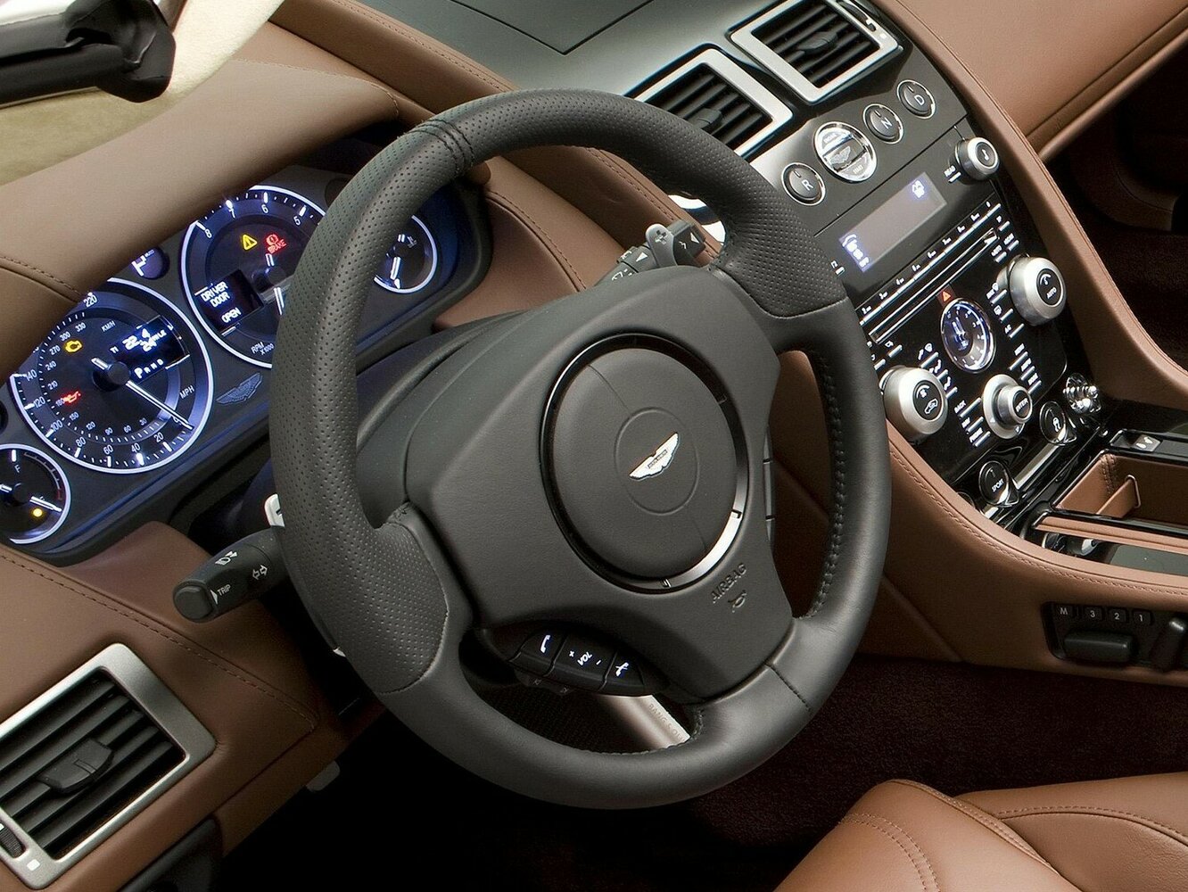 Aston Martin DBS II, 2010, фото 2