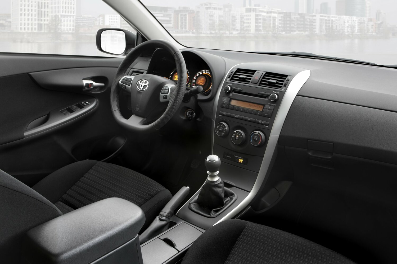 Toyota Corolla X (E140, E150) Рестайлинг, 2010, фото 5
