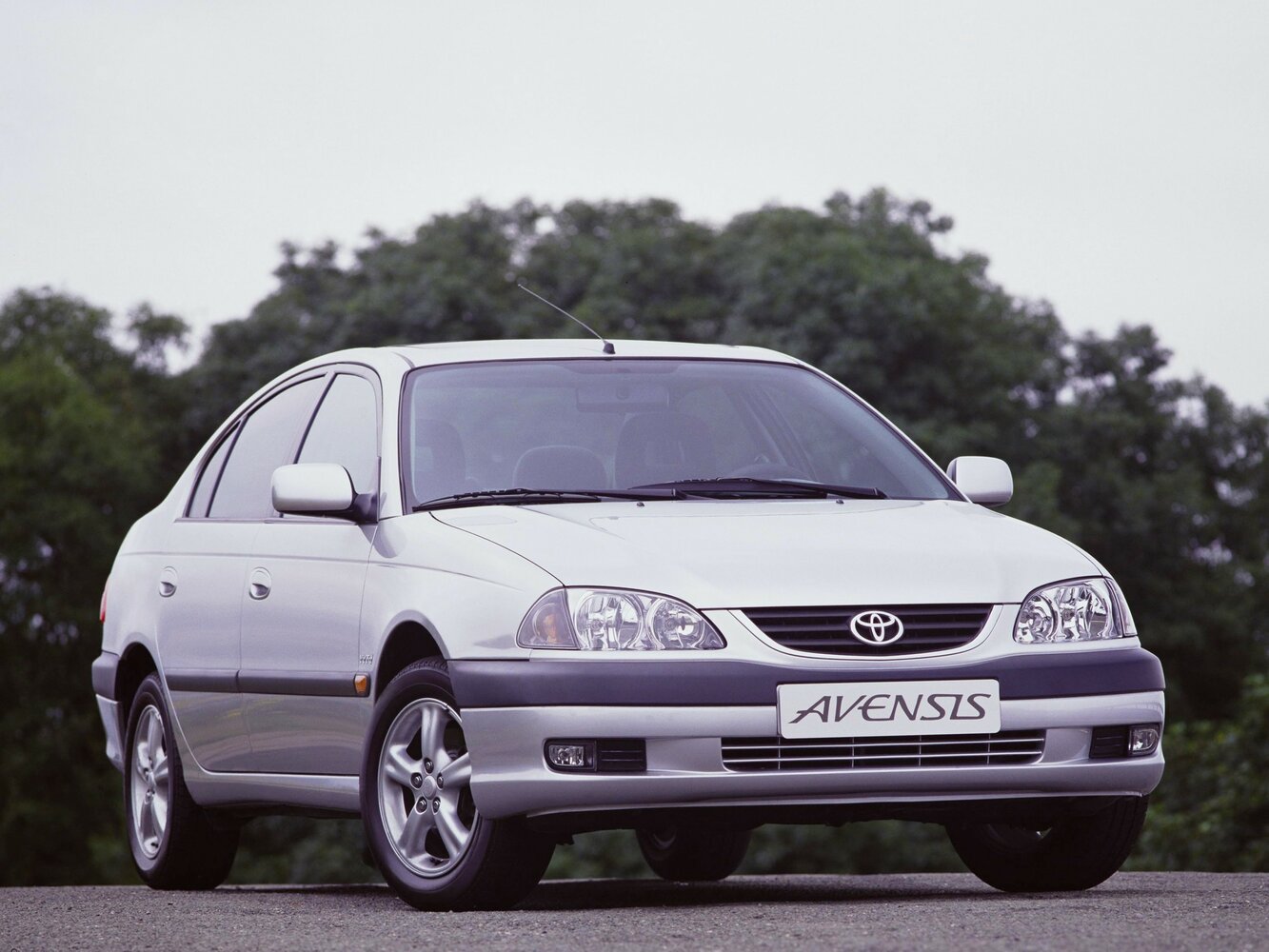 Toyota Avensis I Рестайлинг, 2000, фото 3