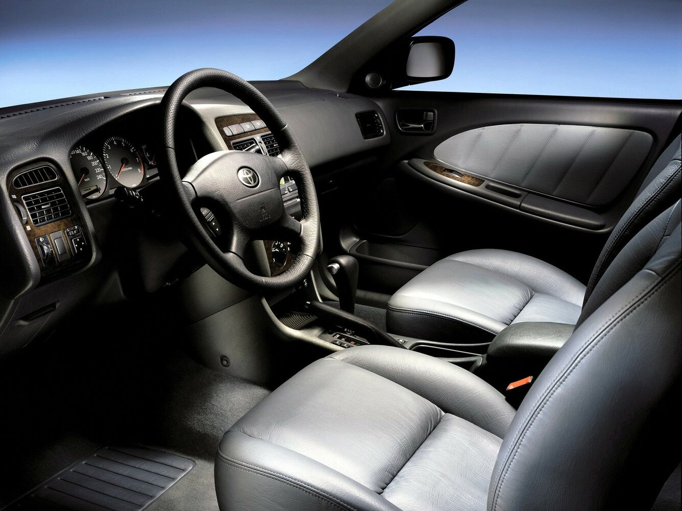 Toyota Avensis I Рестайлинг, 2001, фото 4