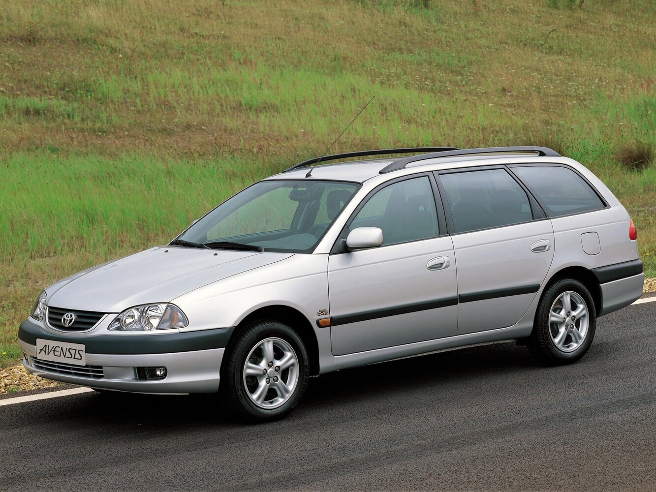 Toyota Avensis I Рестайлинг, 2001, фото 3