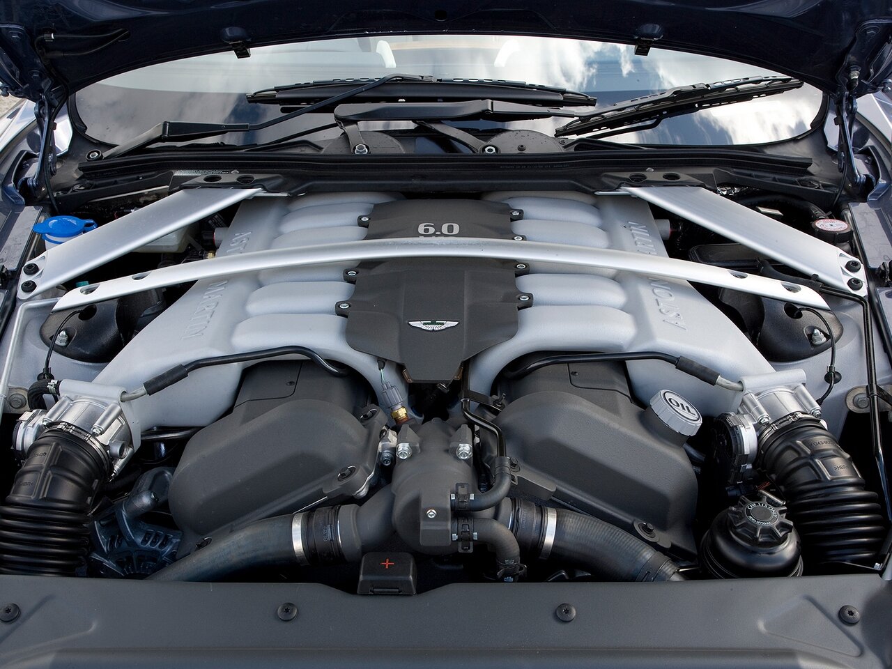 Aston Martin Rapide I, 2011, фото 9