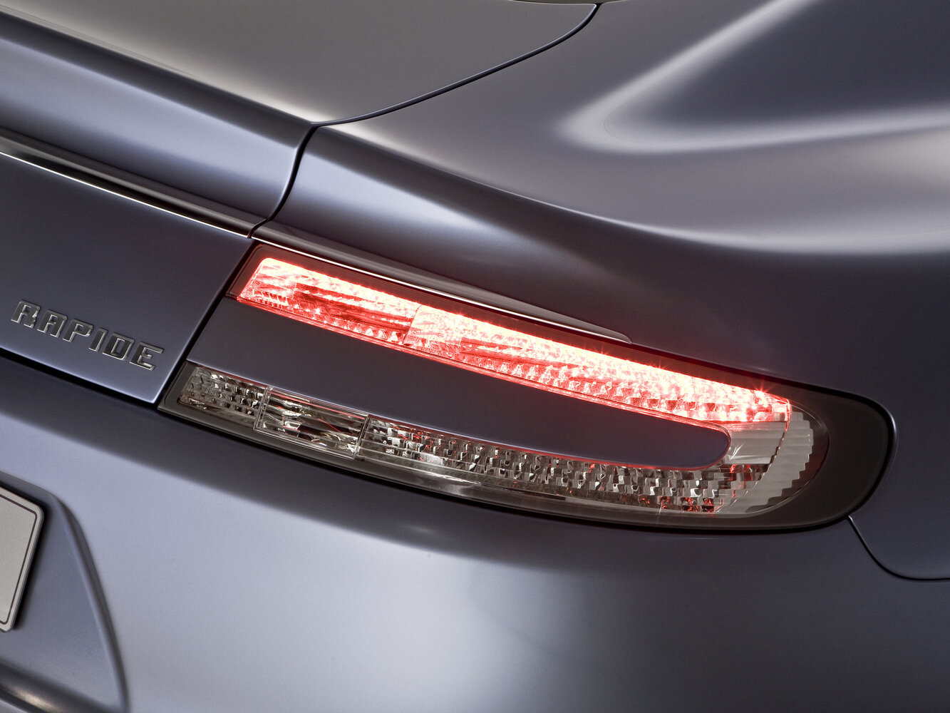 Aston Martin Rapide I, 2011, фото 1