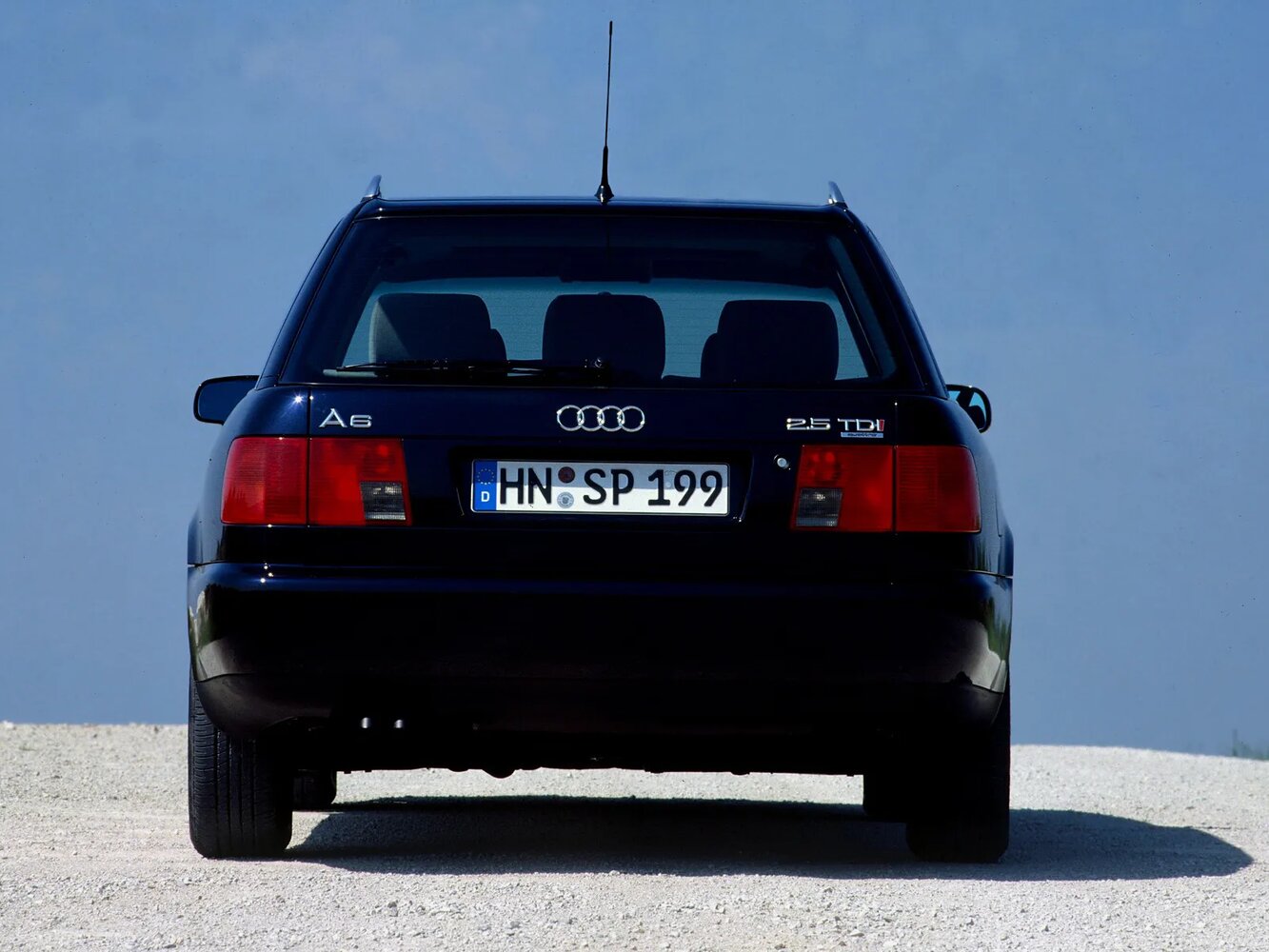 Audi A6 I (C4), 1996, фото 6