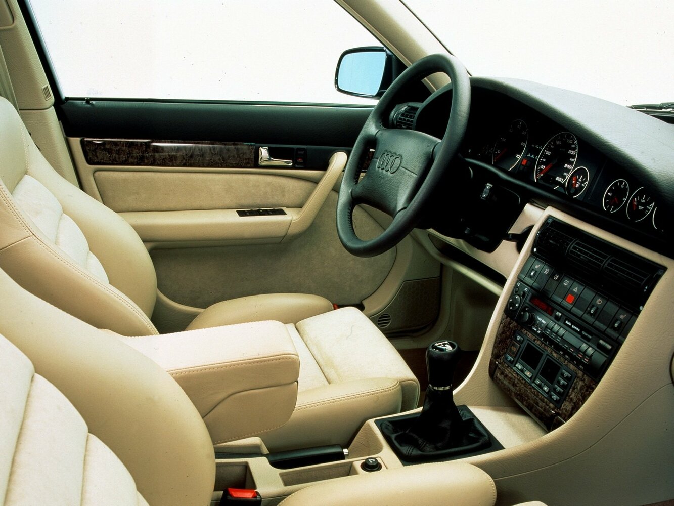 Audi A6 I (C4), 1996, фото 3