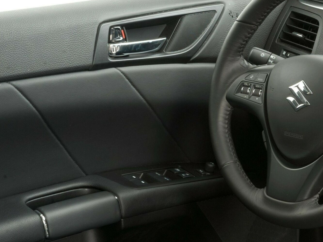Suzuki Kizashi, 2014, фото 1