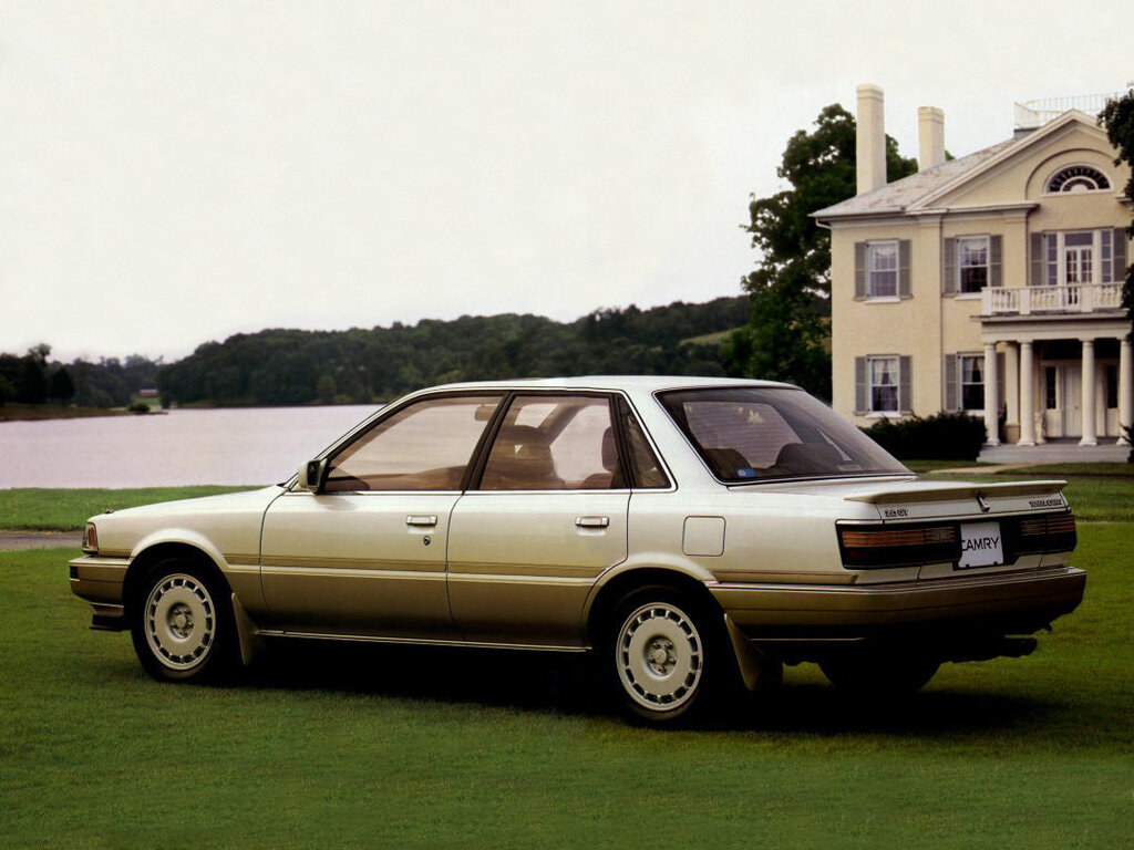 Toyota Camry II (V20), 1987, фото 3