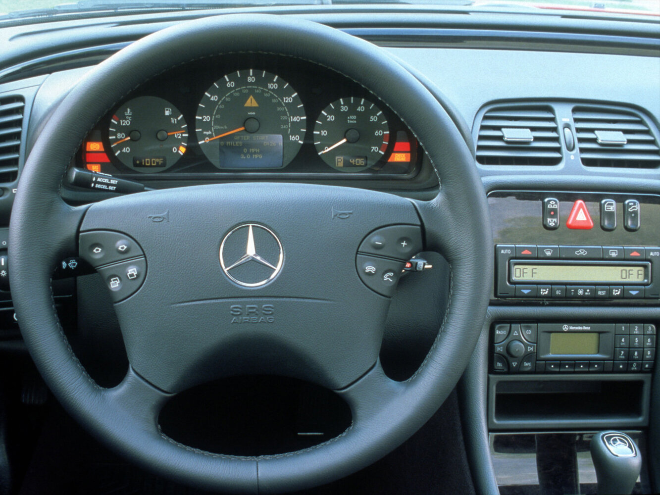 Mercedes-Benz CLK-Класс I (W208) Рестайлинг, 2003, фото 2
