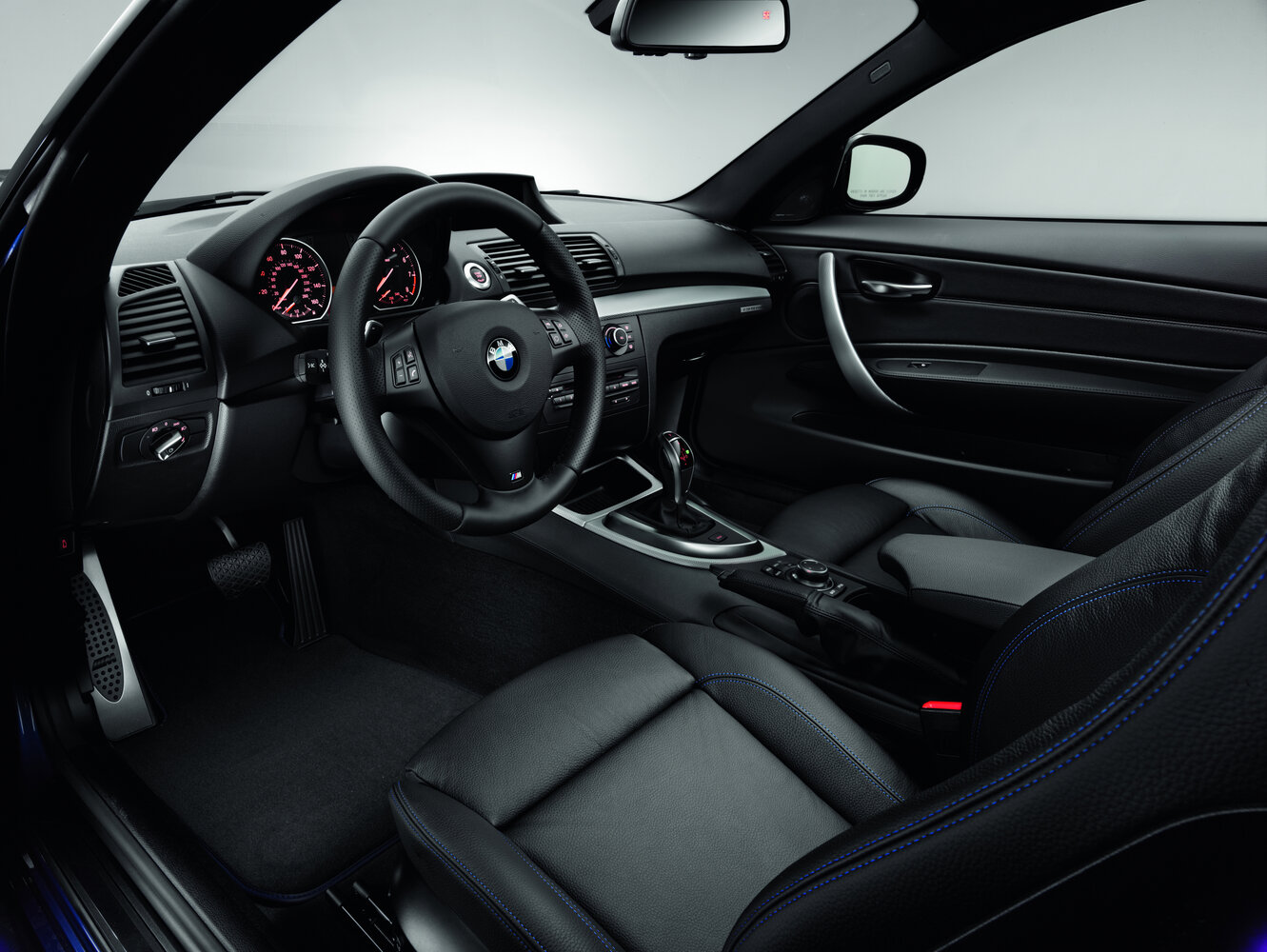 BMW 1 series I (E82/E88) Рестайлинг 2, 2014, фото 7