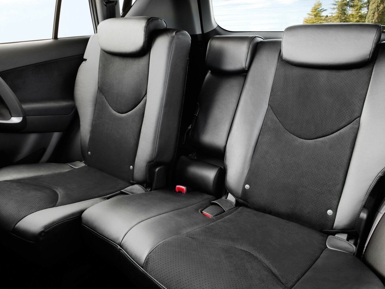 Toyota RAV4 III (XA30) Рестайлинг, 2012, фото 3