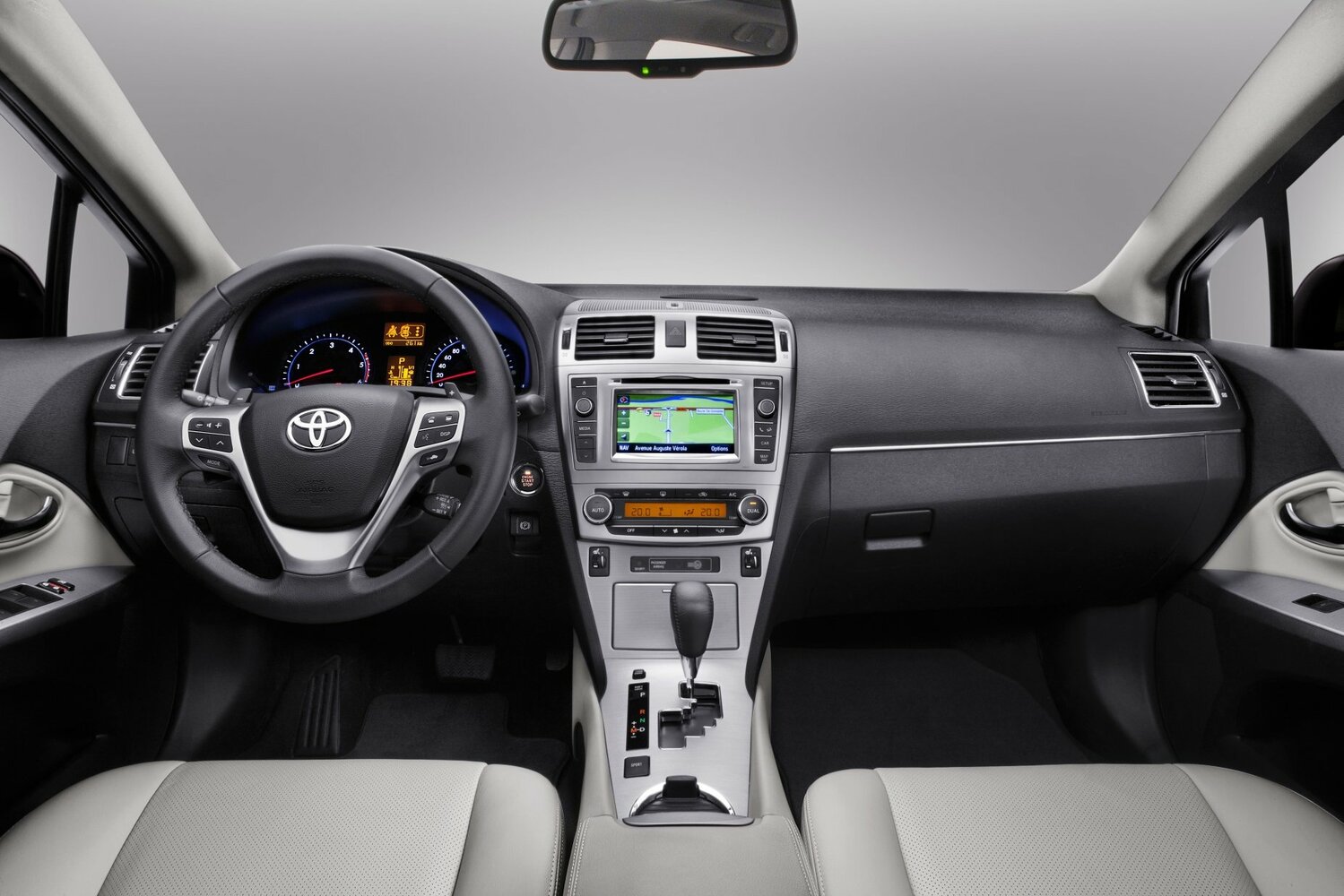 Toyota Avensis III Рестайлинг, 2013, фото 12