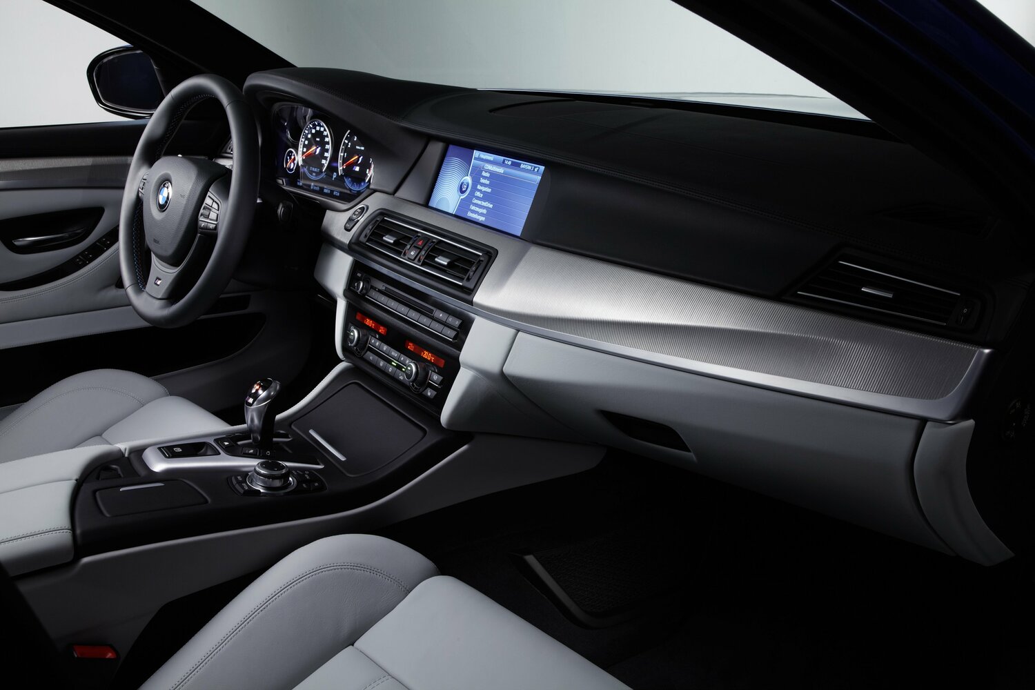 BMW M5 V (F10), 2011, фото 6