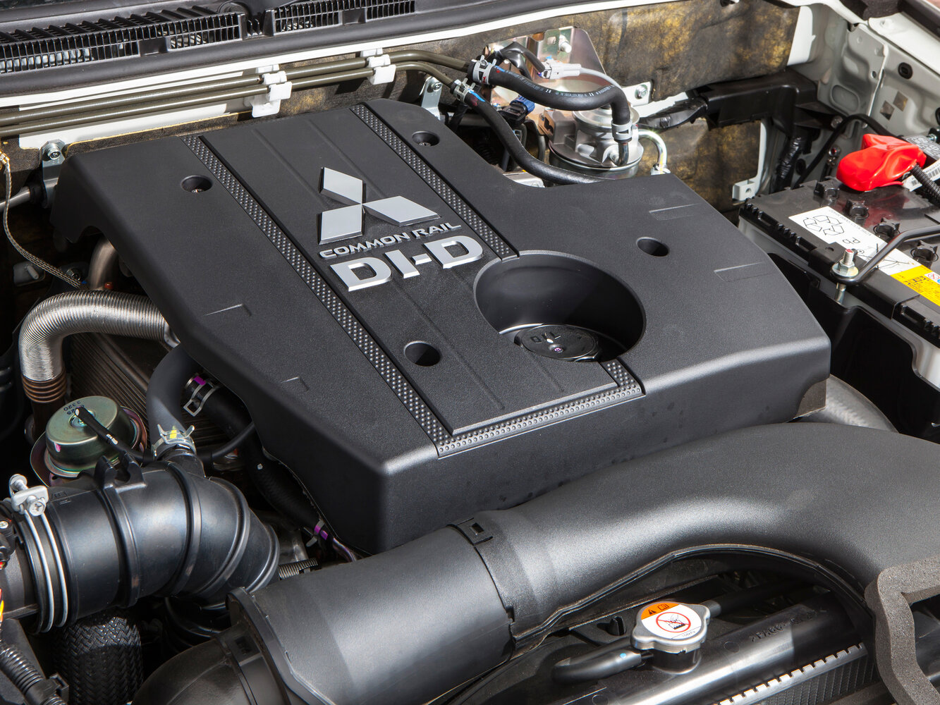 Mitsubishi Pajero IV Рестайлинг 1, 2012, фото 12