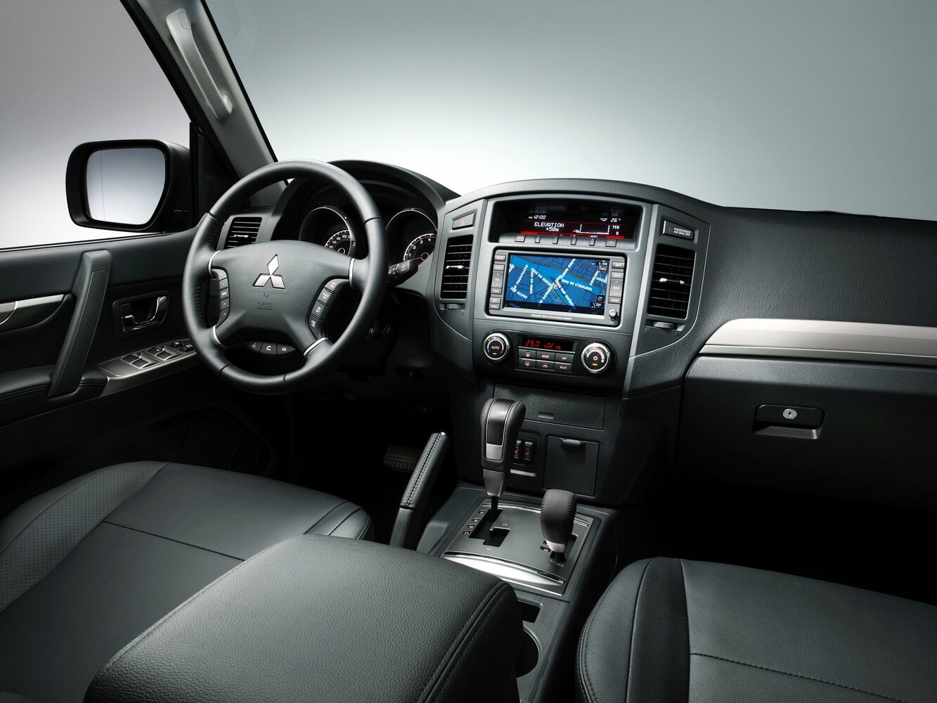 Mitsubishi Pajero IV Рестайлинг 1, 2012, фото 9